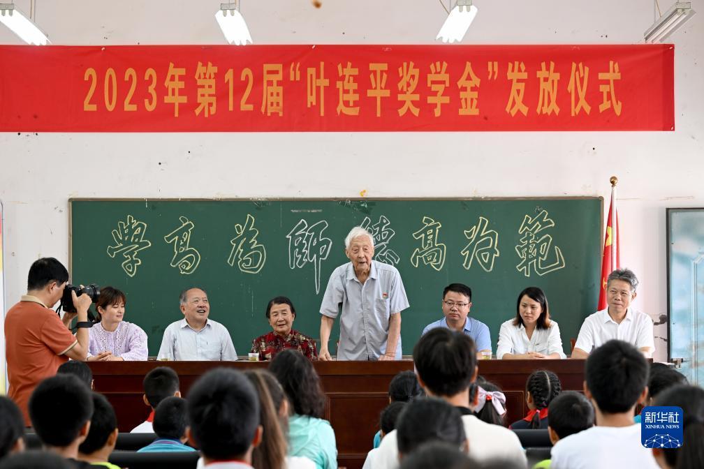 腾龙银钻娱乐
